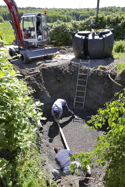 Säiliön ja jakokaivon jatkoputki Upoclean 560 X 1M Uponor 1057363 [3625015]