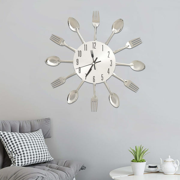 Seinäkello Lusikka Ja Haarukka Design Hopea 31 Cm Alumiini