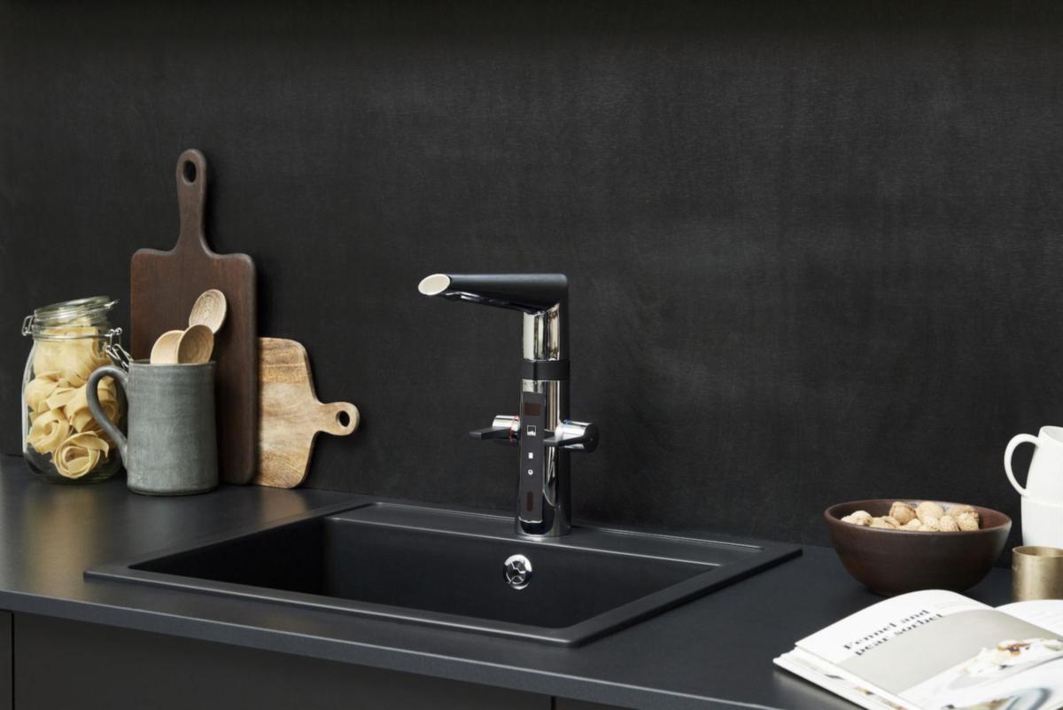 Kitchen faucet Oras Optima 2722F with digital temperature display 