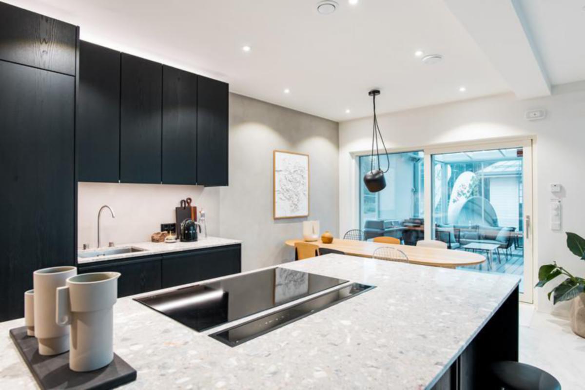 Alasvalo A1CODC Airam Compact Tilt IP44 5W/830 36D DIM ACC WH 4107625