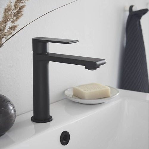 Noro Pesuallashana Neo Matala Musta Matt [310047] |