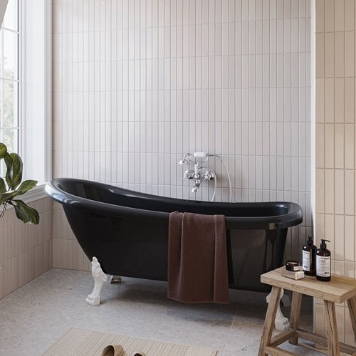 Tassuamme 1530 Sofia Musta, Valkoiset Tassut [20081059] |